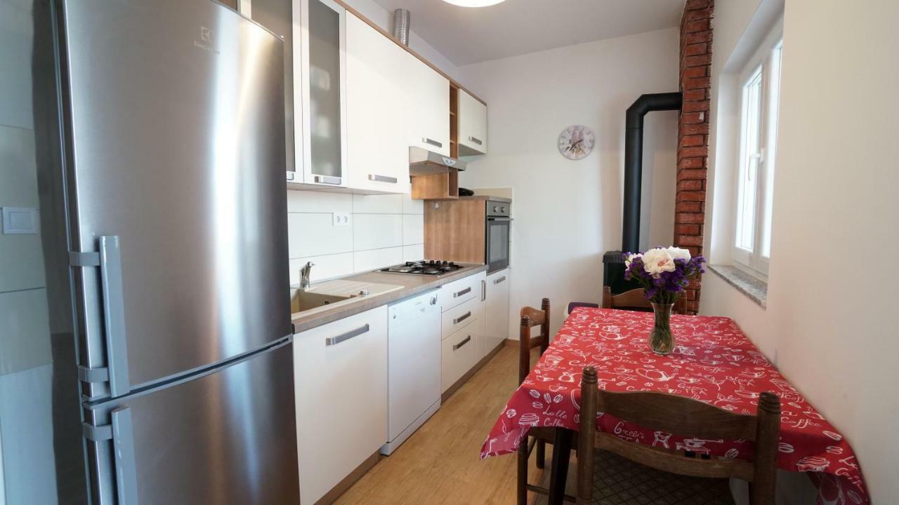 Apartment Ana ヴィンイェラック エクステリア 写真